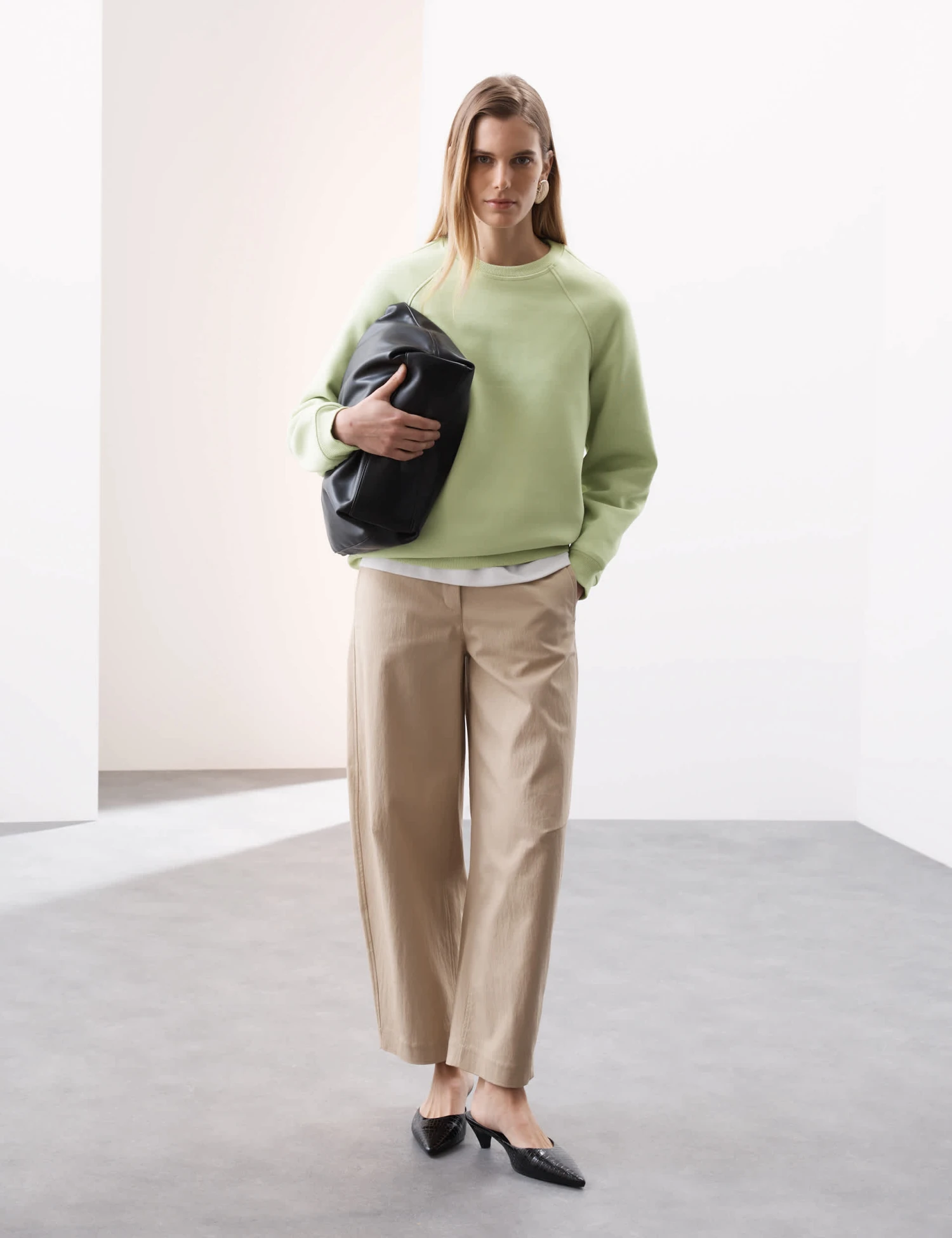 Cotton Blend Crew Neck Sweatshirt 3 Cotton Blend Crew Neck Sweatshirt - Image 3