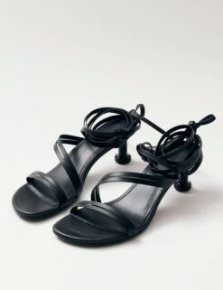 ALOHAS Curly Leather Kitten Heel Sandals -Cyberjammies Store Curly Leather Kitten Heel Sandals 2