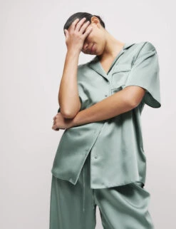 Dream Satin™ Revere Pyjama Top -Cyberjammies Store Dream Satin Revere Pyjama Top 2