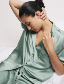 Dream Satin™ Revere Pyjama Top -Cyberjammies Store Dream Satin Revere Pyjama Top 3