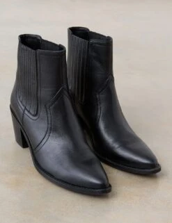 Leather Western Block Heel Ankle Boots 12 Leather Western Block Heel Ankle Boots -Cyberjammies Store Leather Western Block Heel Ankle Boots 2