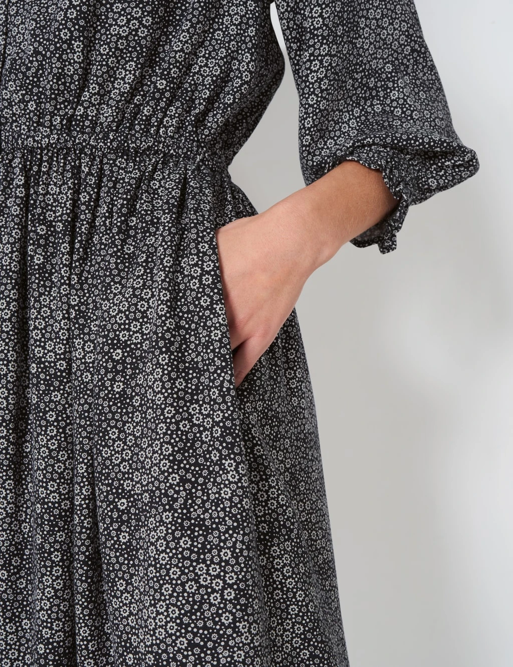 Floral V-Neck Knee Length Waisted Dress 5 Floral V-Neck Knee Length Waisted Dress - Image 5