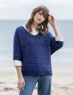 Celtic & Co. Merino Wool Blend V-Neck Jumper