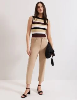 Mid Rise Slim Fit Cropped Jeans