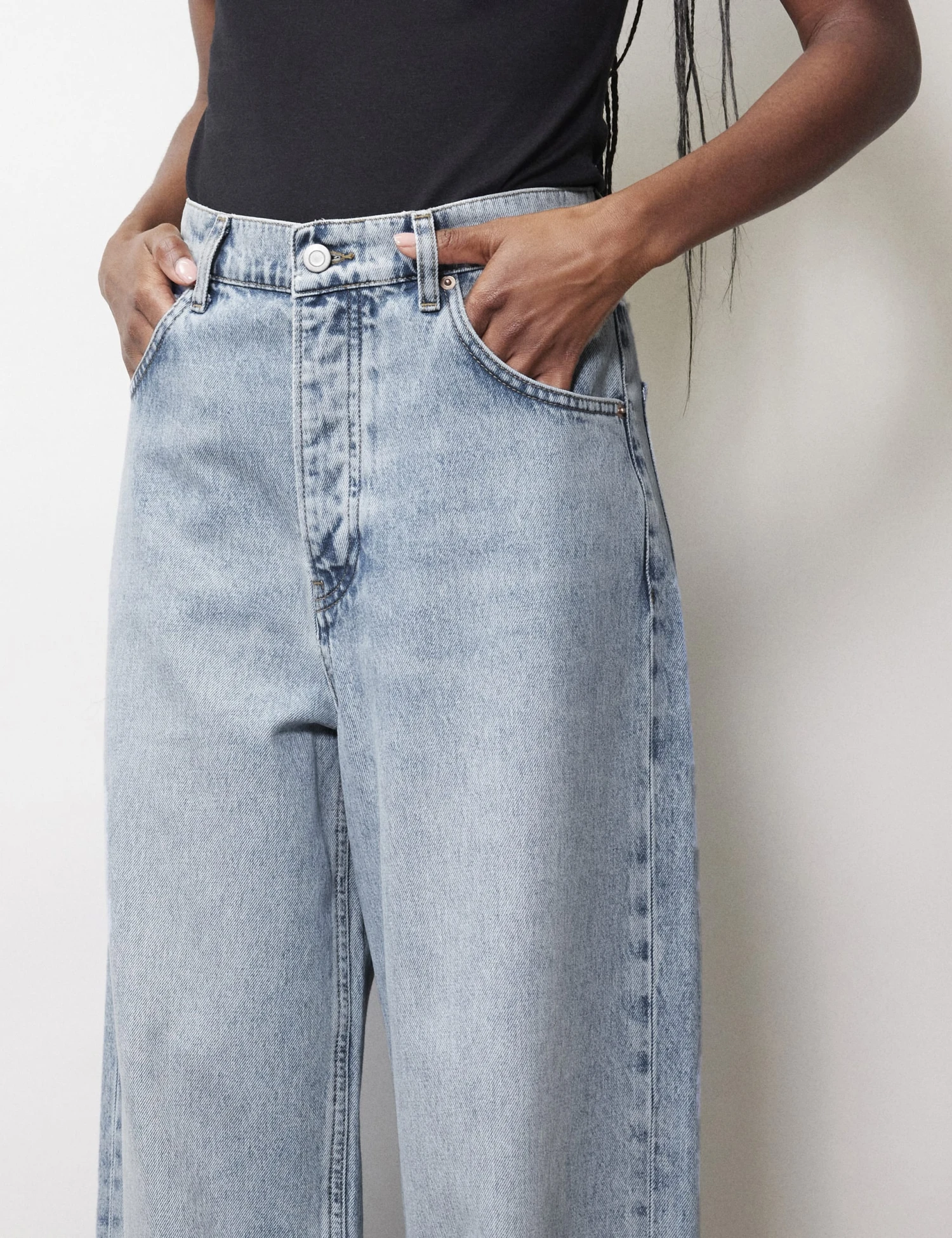 Mid Rise Wide Leg Turn Up Jeans 4 Mid Rise Wide Leg Turn Up Jeans - Image 4
