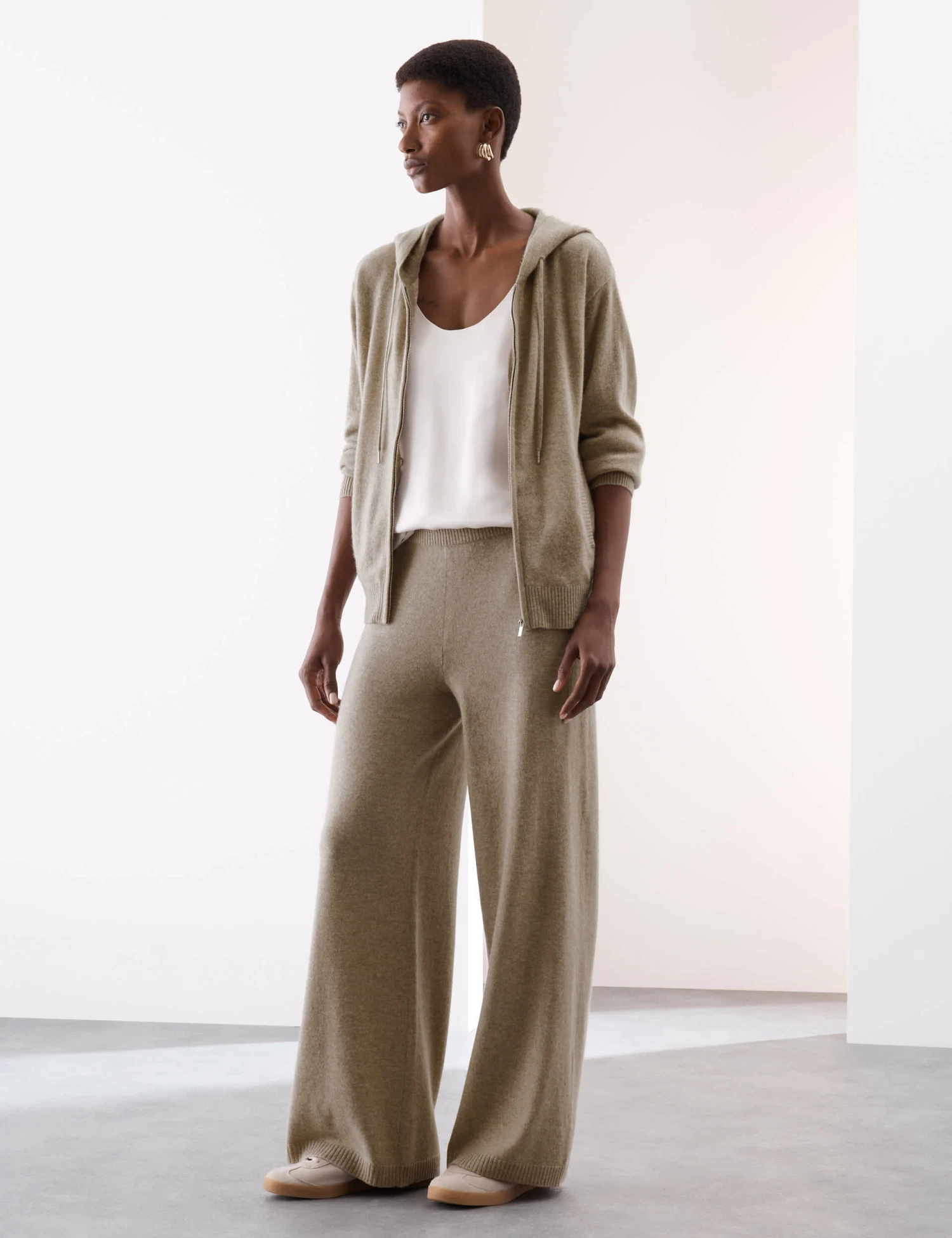 Pure Cashmere Zip Up Hoodie 3 Pure Cashmere Zip Up Hoodie - Image 3