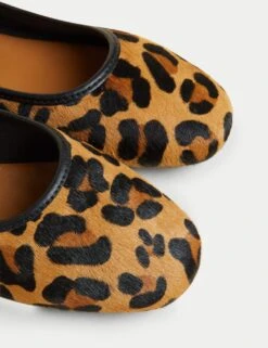 Leather Leopard Print Flat Ballet Pumps -Cyberjammies Store SD 01 T02 4960C N4 X EC 1