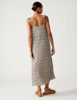 Printed Square Neck Midaxi Column Dress 9 Printed Square Neck Midaxi Column Dress -Cyberjammies Store SD 01 T42 6218 T4 X EC 3