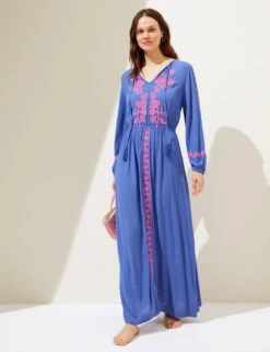 Embroidered V-Neck Maxi Beach Dress -Cyberjammies Store SD 01 T52 8265 UN X EC 2