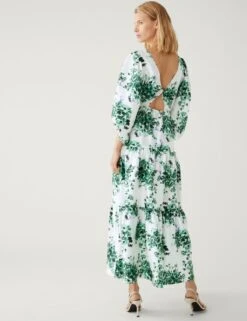 Floral V-Neck Midaxi Tiered Dress -Cyberjammies Store SD 01 T69 1699 Y8 X EC 3