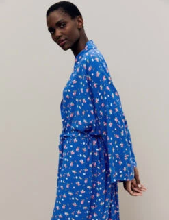 Floral Print Long Kimono Robe -Cyberjammies Store SD 02 T37 5705Z E4 X EC 1