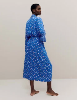 Floral Print Long Kimono Robe -Cyberjammies Store SD 02 T37 5705Z E4 X EC 3