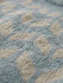 Celtic & Co. Pure Wool Jacquard Crew Neck Jumper -Cyberjammies Store SD 10 T83 2056W E4 X EC 2