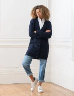 Celtic & Co. Pure Wool Cable Knit V-Neck Cardigan -Cyberjammies Store SD 10 T83 2810 F0 X EC 1