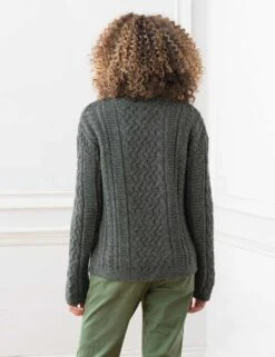 Celtic & Co. Pure Wool Cable Knit Crew Neck Cardigan -Cyberjammies Store SD 10 T83 2813 T0 X EC 2