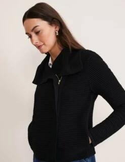 Collared Cropped Jacket -Cyberjammies Store SD 10 T83 5299 Y0 X EC 2