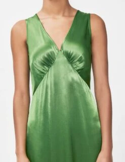 Satin V-Neck Midi Tea Dress 6 Satin V-Neck Midi Tea Dress -Cyberjammies Store SD 10 T83 5436W J0 X EC 2