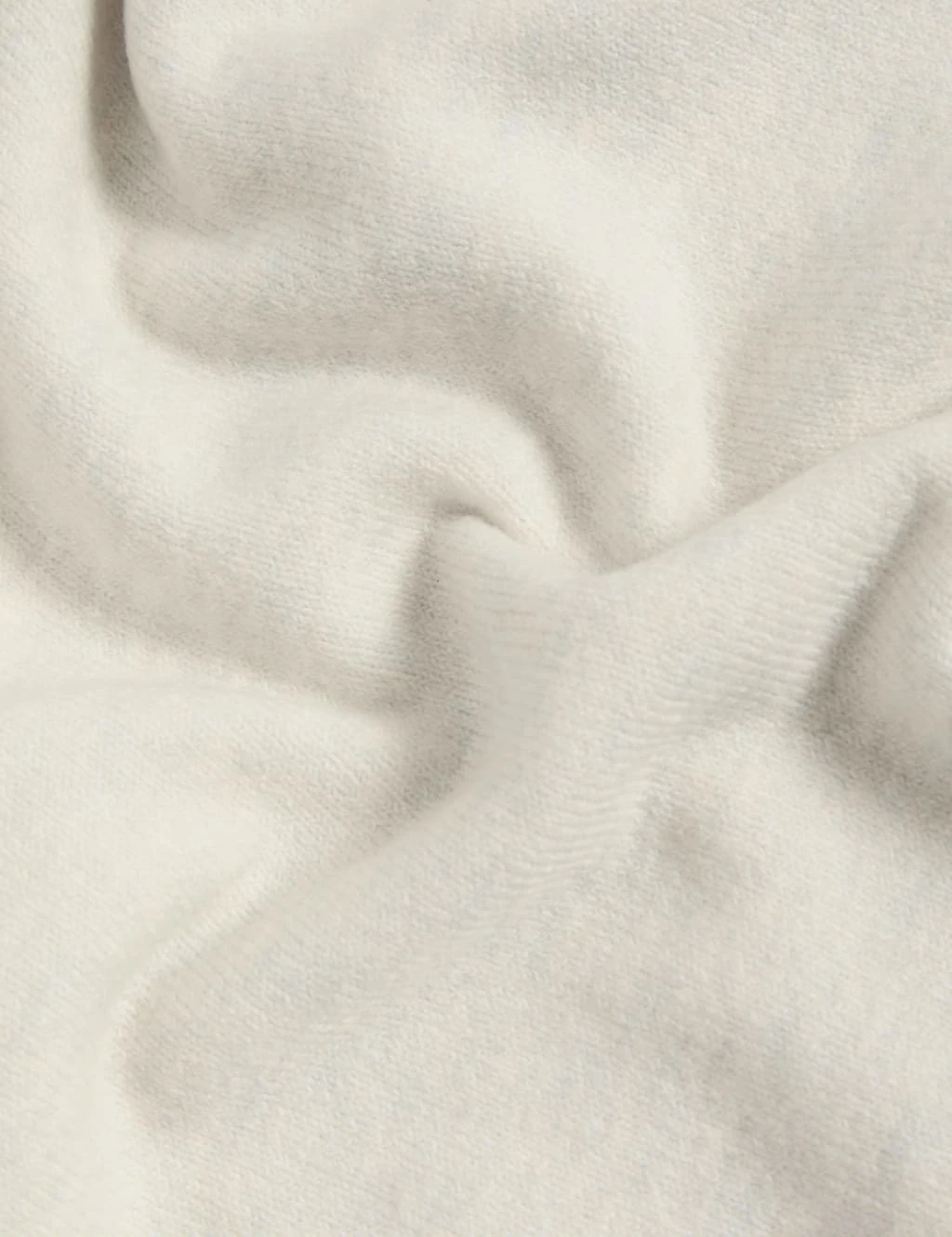 Air-Yarn Crew Neck Knitted Vest 8 Air-Yarn Crew Neck Knitted Vest - Image 8