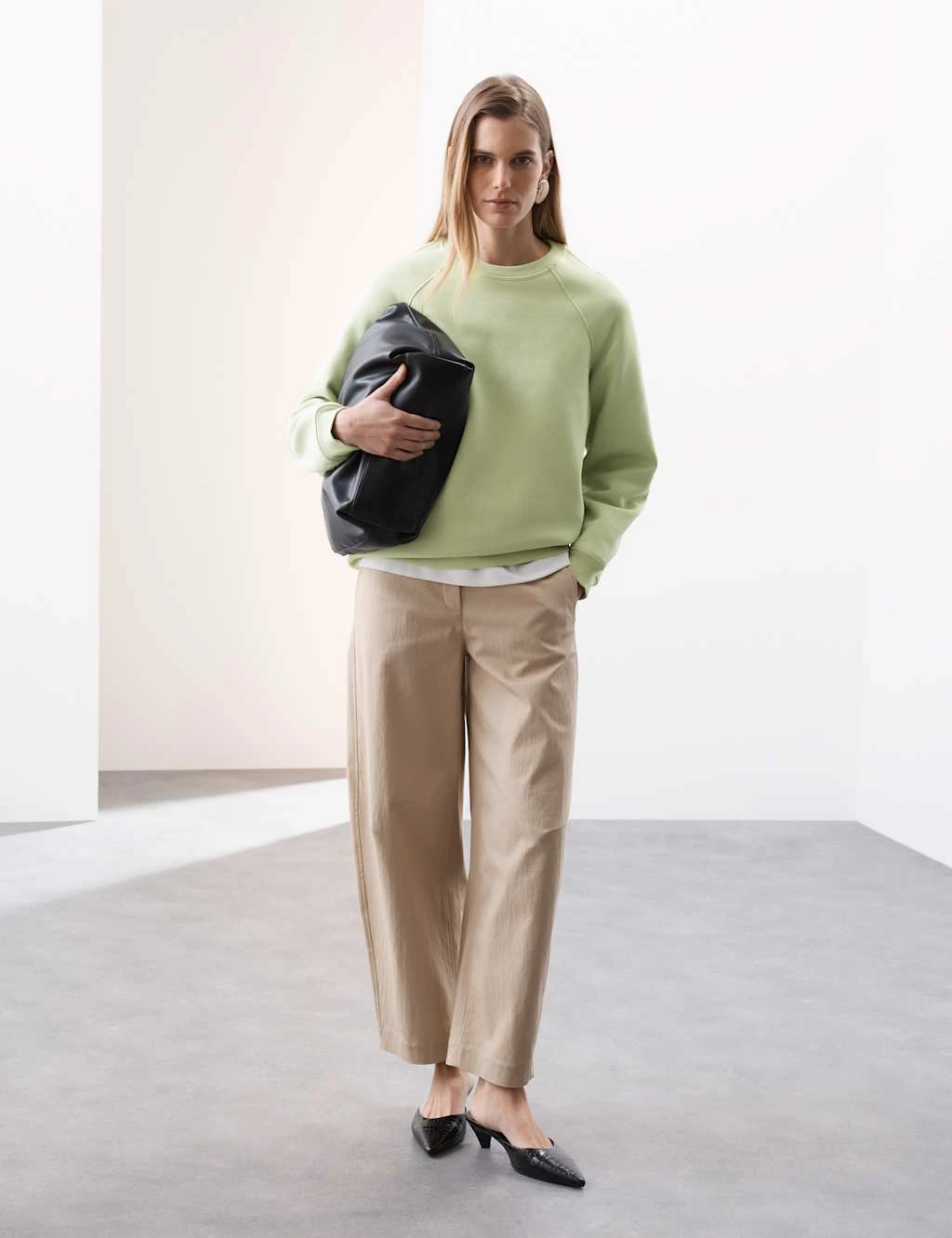 Cotton Blend Crew Neck Sweatshirt 14 Cotton Blend Crew Neck Sweatshirt - Image 14