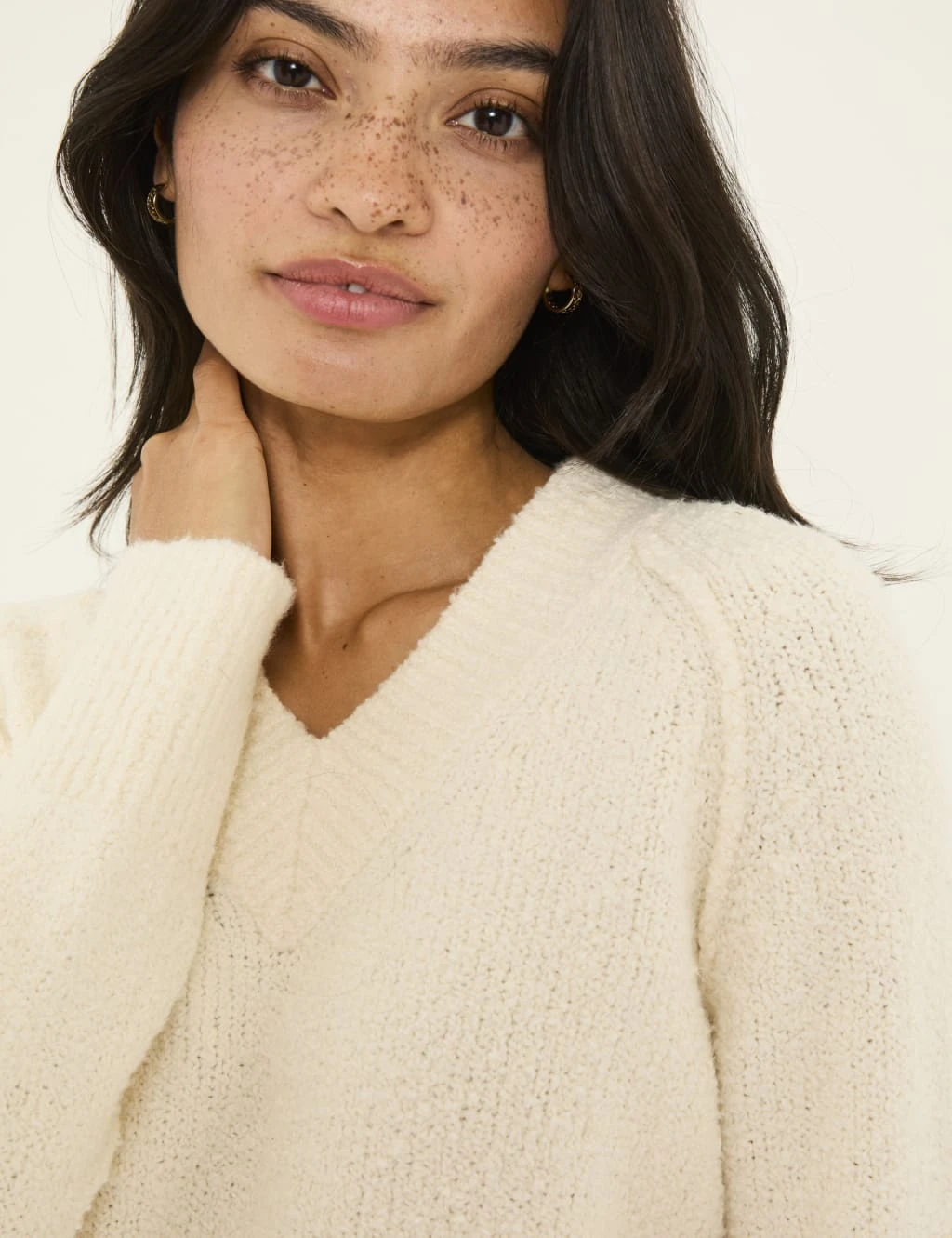 Cotton Blend V-Neck Bouclé Jumper 13 Cotton Blend V-Neck Bouclé Jumper - Image 13