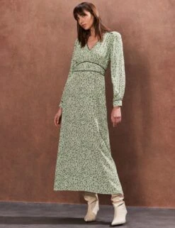 Ditsy Floral V-Neck Midaxi Waisted Dress -Cyberjammies Store ditsy floral v neck midaxi waisted dress 6