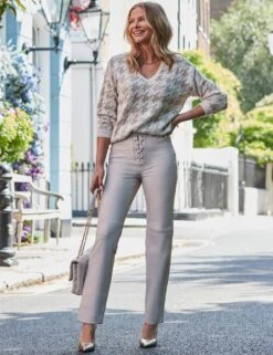 Dogtooth Print V Neck Jumper -Cyberjammies Store dogtooth v neck jumper 4