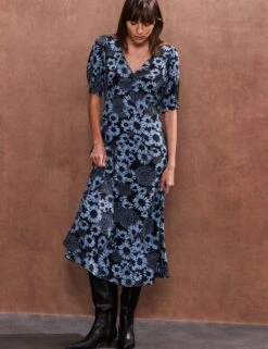Floral V-Neck Ruched Midi Tea Dress 18 Floral V-Neck Ruched Midi Tea Dress -Cyberjammies Store floral v neck ruched midi tea dress 8