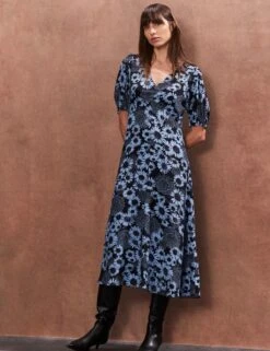 Floral V-Neck Ruched Midi Tea Dress 19 Floral V-Neck Ruched Midi Tea Dress -Cyberjammies Store floral v neck ruched midi tea dress 9
