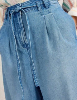 WHITE STUFF Lyocell Blend Mid Rise Wide Leg Jeans 13 WHITE STUFF Lyocell Blend Mid Rise Wide Leg Jeans -Cyberjammies Store lyocell blend mid rise wide leg jeans 5