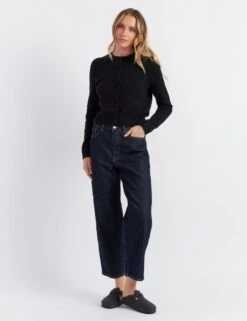 CHINTI & PARKER Pure Cashmere Button Front Slim Cropped Cardigan -Cyberjammies Store pure cashmere button front slim cropped cardigan 3