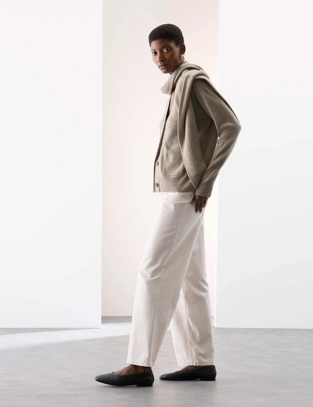 Pure Cashmere V-Neck Button Front Cardigan 15 Pure Cashmere V-Neck Button Front Cardigan - Image 15