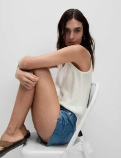 Sequin Textured V-Neck Knitted Vest -Cyberjammies Store sequin textured v neck knitted vest 13