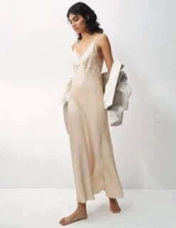 Triumph Wild Azalea Florale Nightdress -Cyberjammies Store wild azalea florale nightdress 4